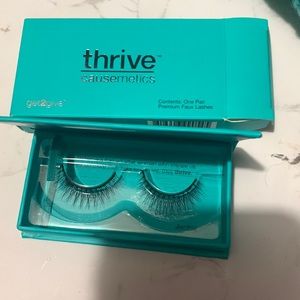Thrive lashes